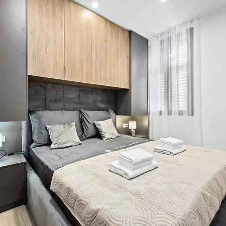 Capitolina Apartmens Old Town Apartment